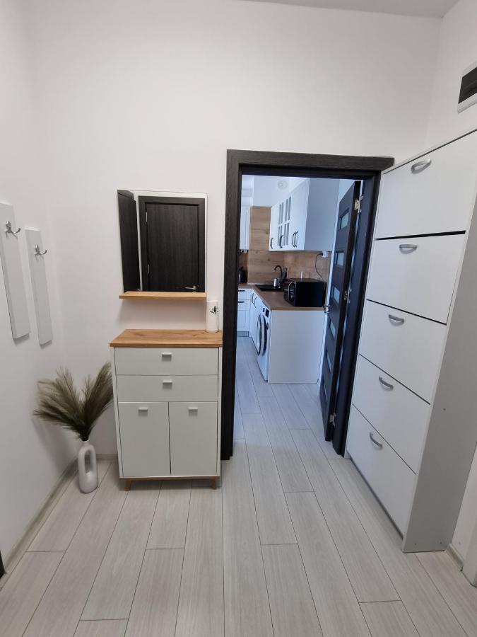 Cozy Apartment With Balcony On The Black Sea- Part Of The Family 'Vicki Apart Varna ภายนอก รูปภาพ