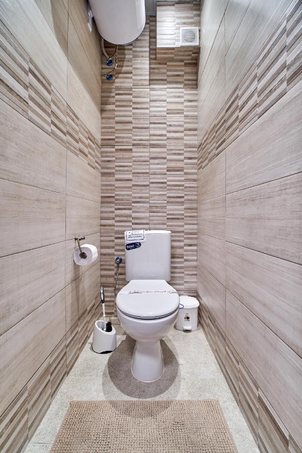 Cozy Apartment With Balcony On The Black Sea- Part Of The Family 'Vicki Apart Varna ภายนอก รูปภาพ